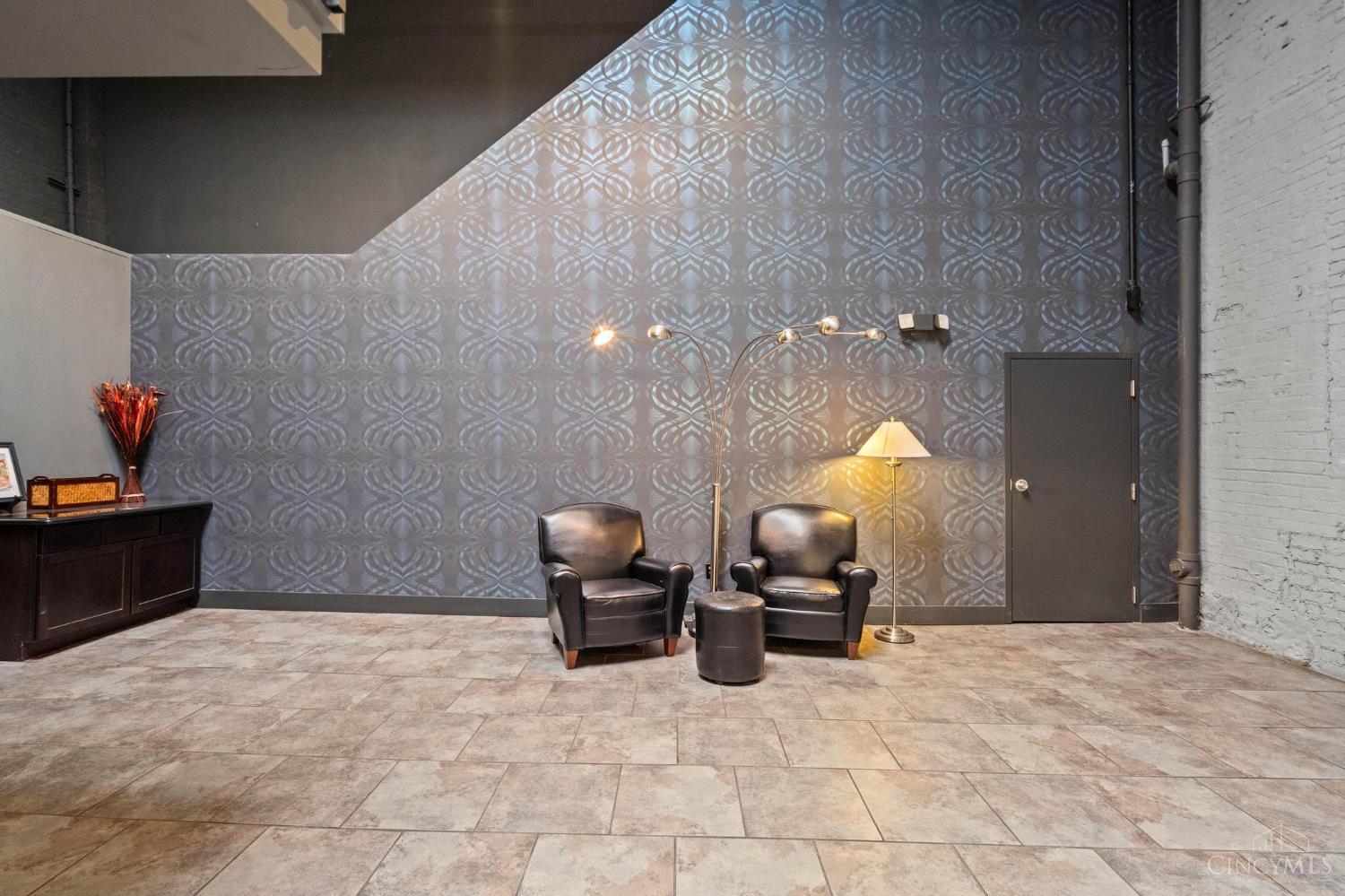 512 Reading Road, Unit 203 Cincinnati, OH 45202 - Photo 37 of 44 Gallery Image 37