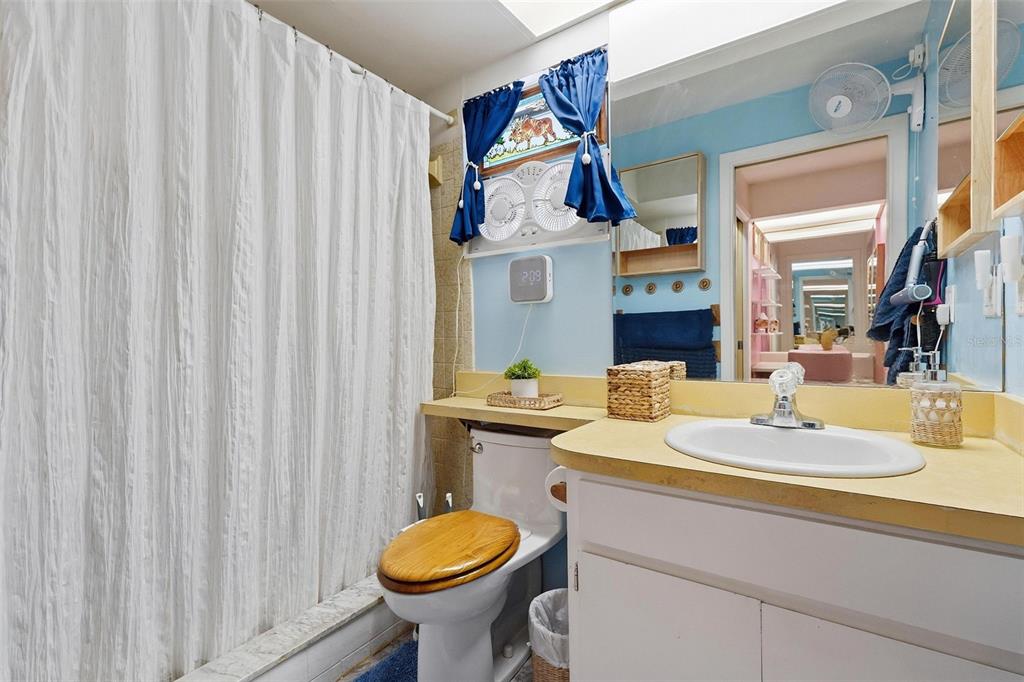 1785 Albemarle Road Clearwater, FL 33764 - Photo 16 of 30