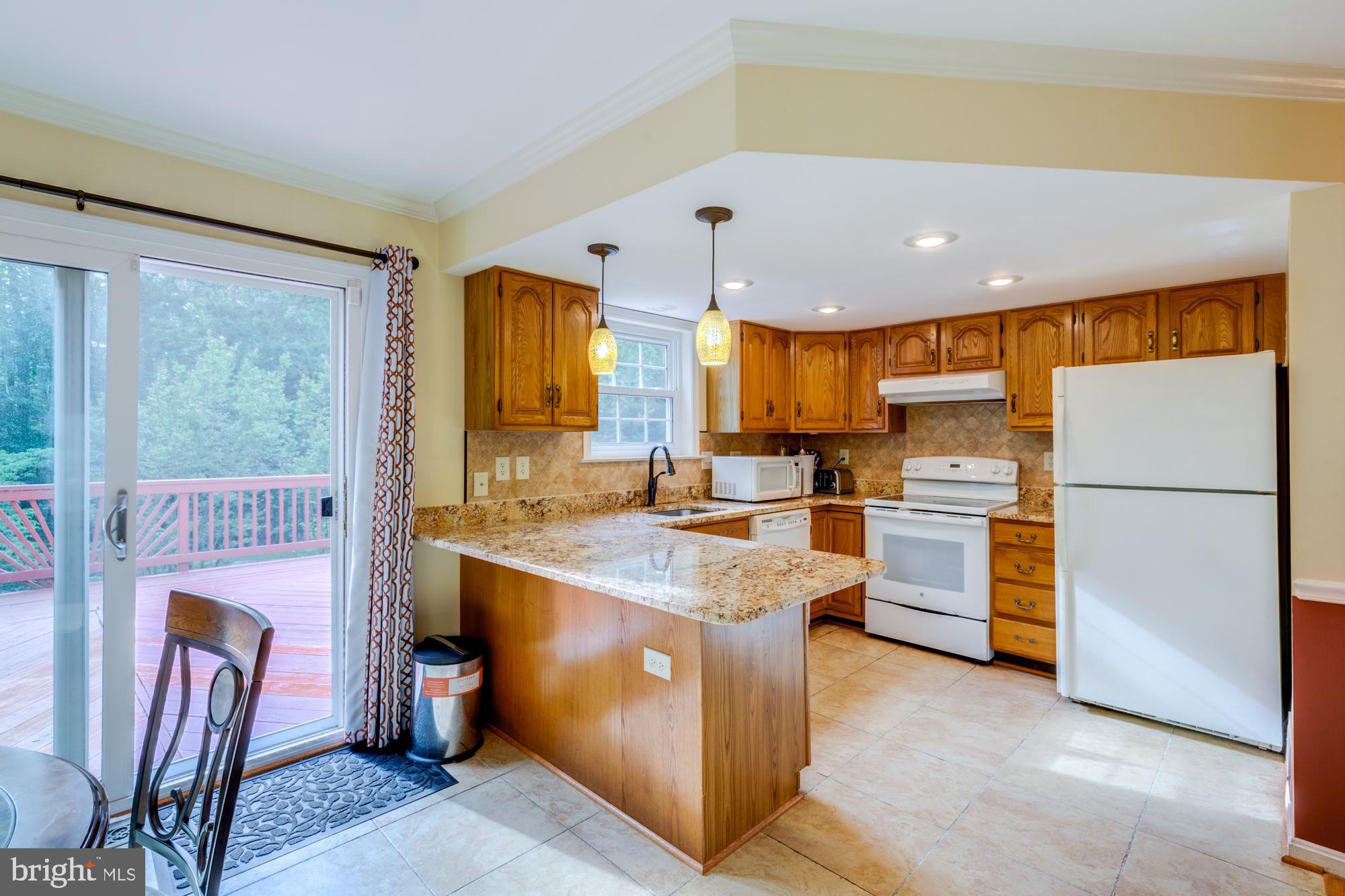 8560 Bauer Drive Springfield, VA 22152 - Photo 9 of 30