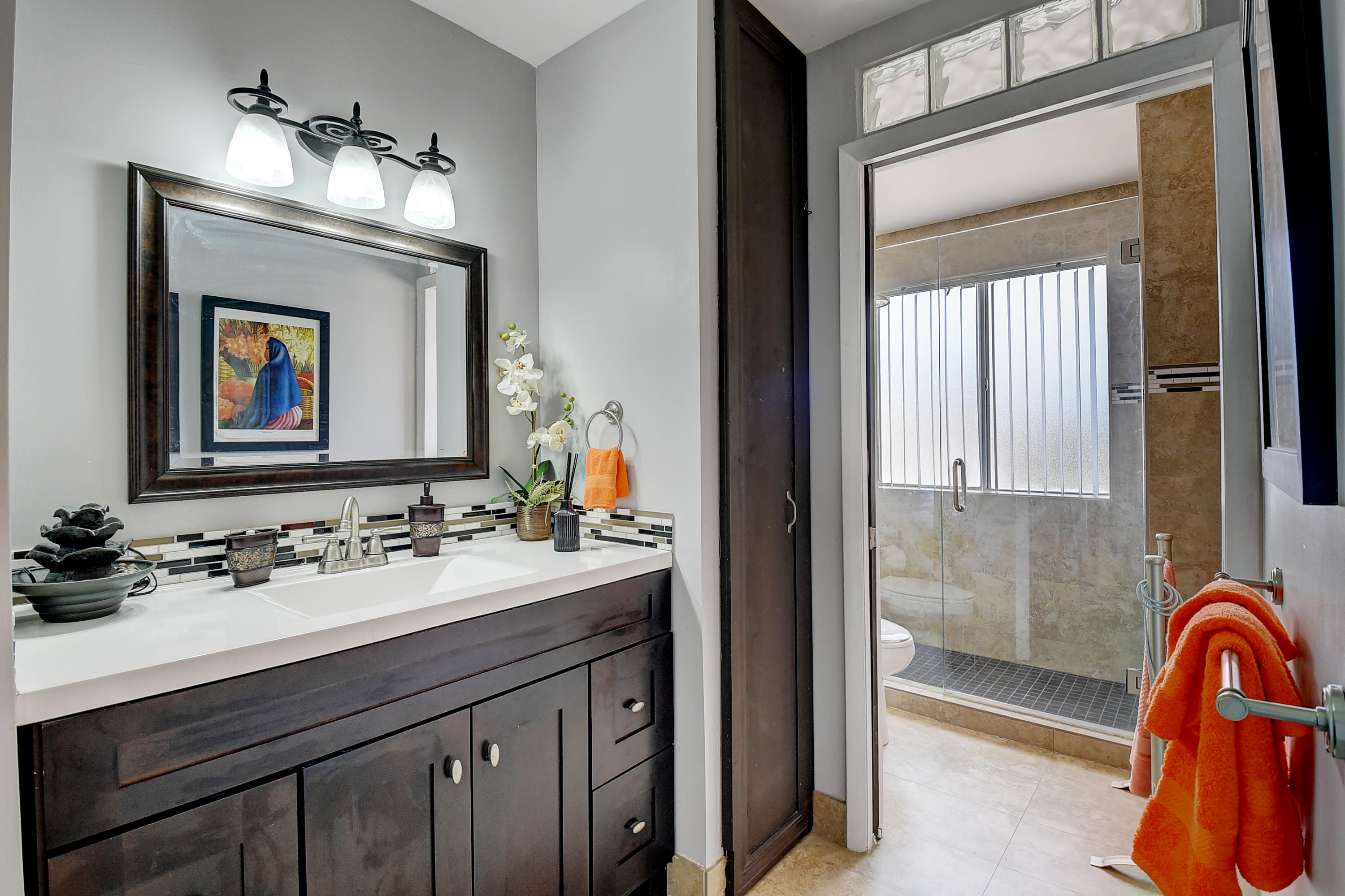 10631 Palm Spring Drive Boca Raton, FL 33428 - Photo 27 of 44 Guest bath