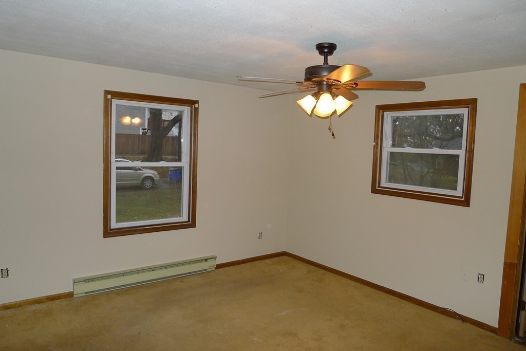 9 Mystic Street Worcester, MA 01607 - Photo 8 of 17 Gallery Image 8