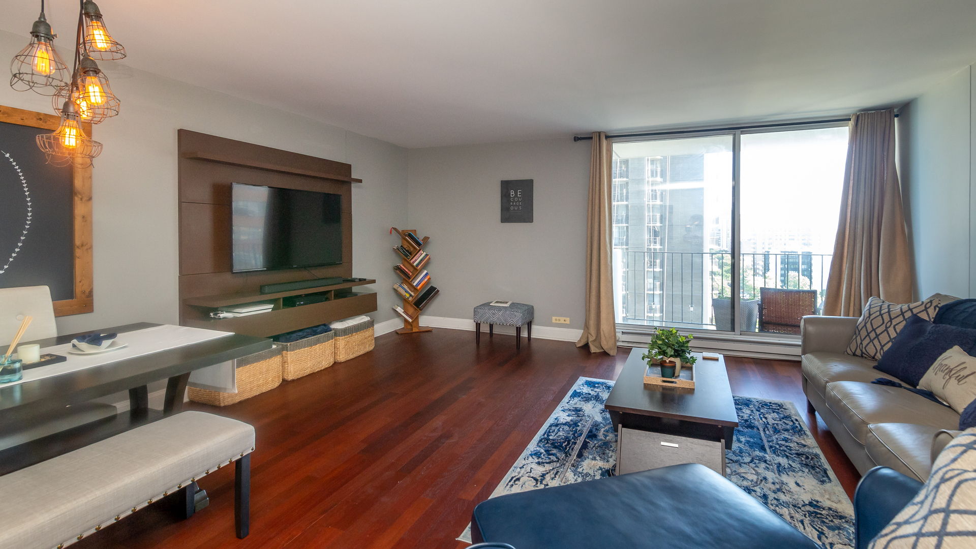 6033 North Sheridan Road, Unit 10L Chicago, IL 60660 - Photo 3 of 23