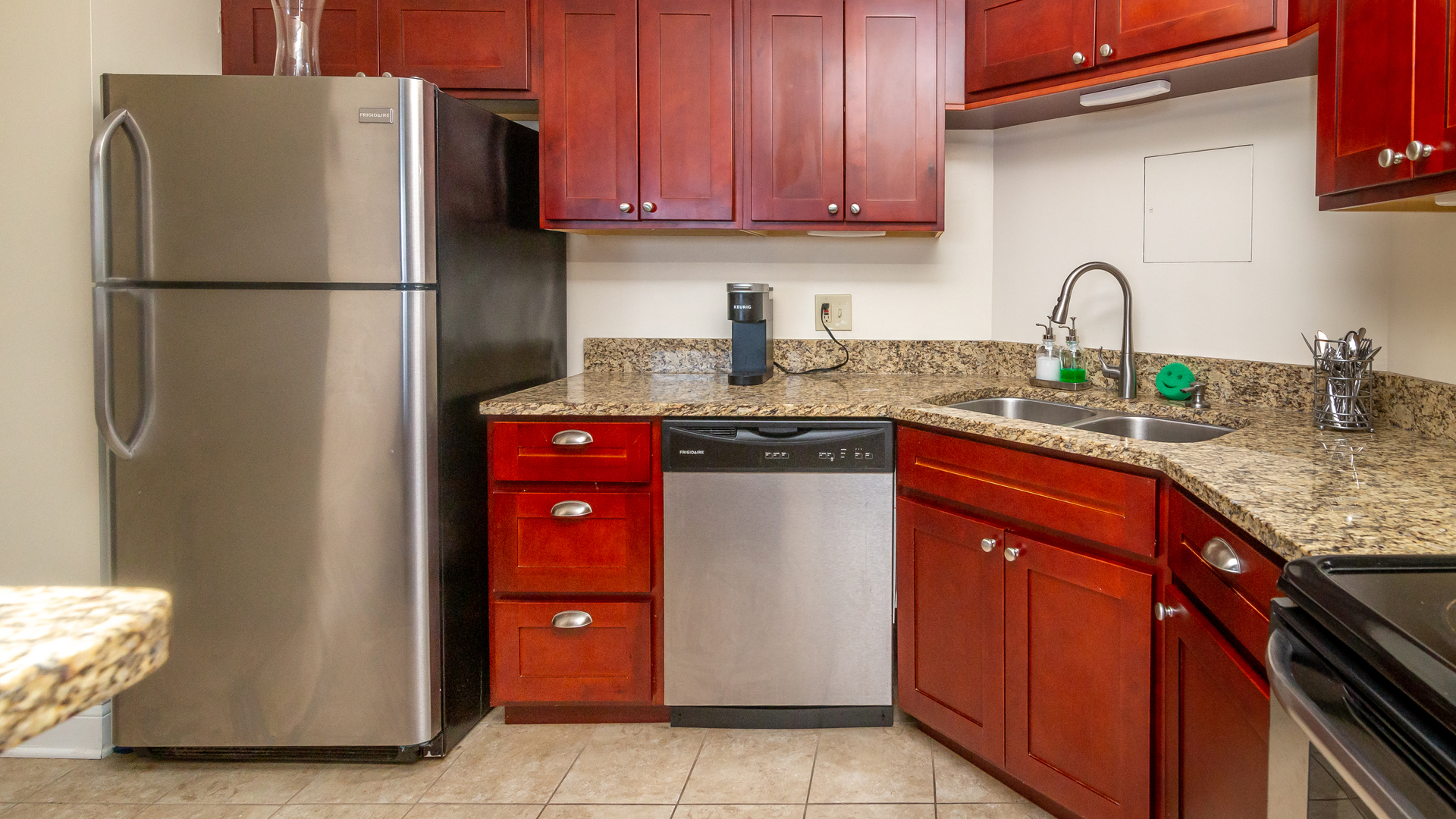 6033 North Sheridan Road, Unit 10L Chicago, IL 60660 - Photo 7 of 23