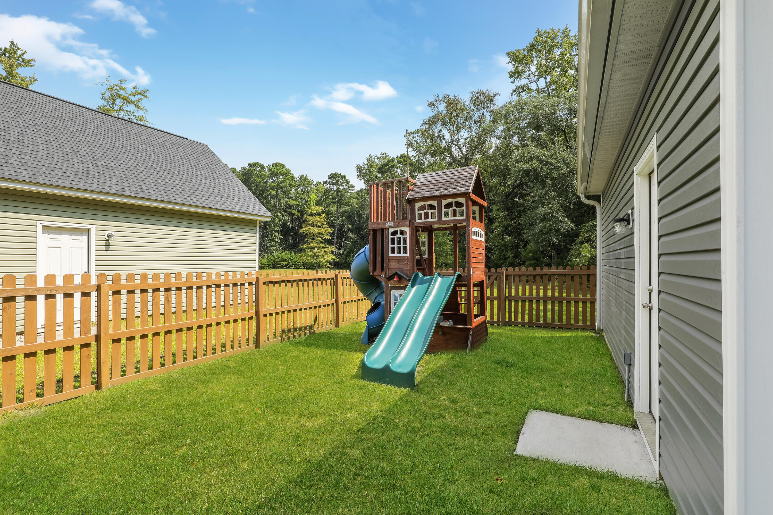 1508 Roustabout Way Charleston, SC 29414 - Photo 35 of 43 1508 Roustabout Backyard Area outside of