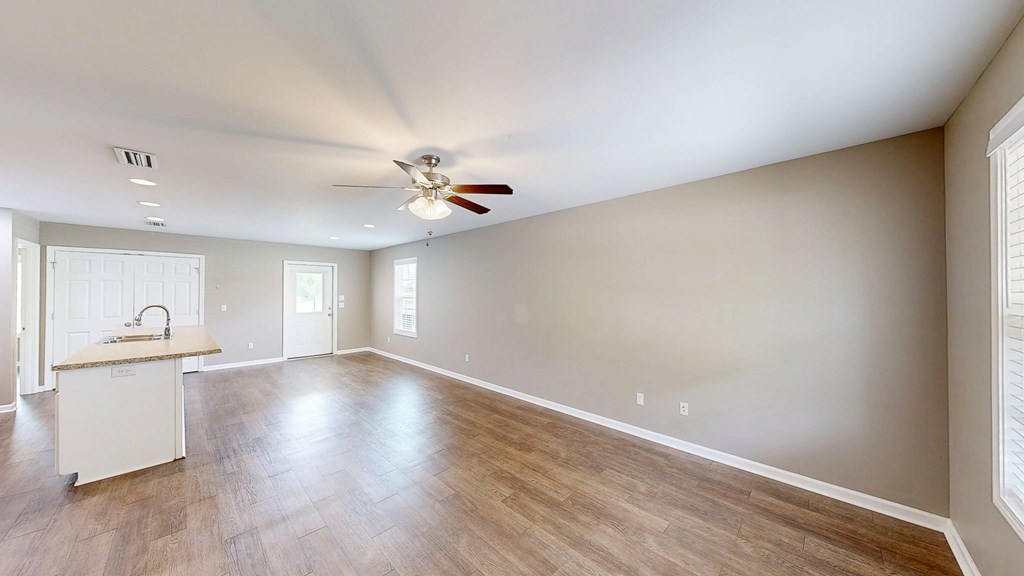 2300 Middleton Road Dothan, AL 36301 - Photo 7 of 31