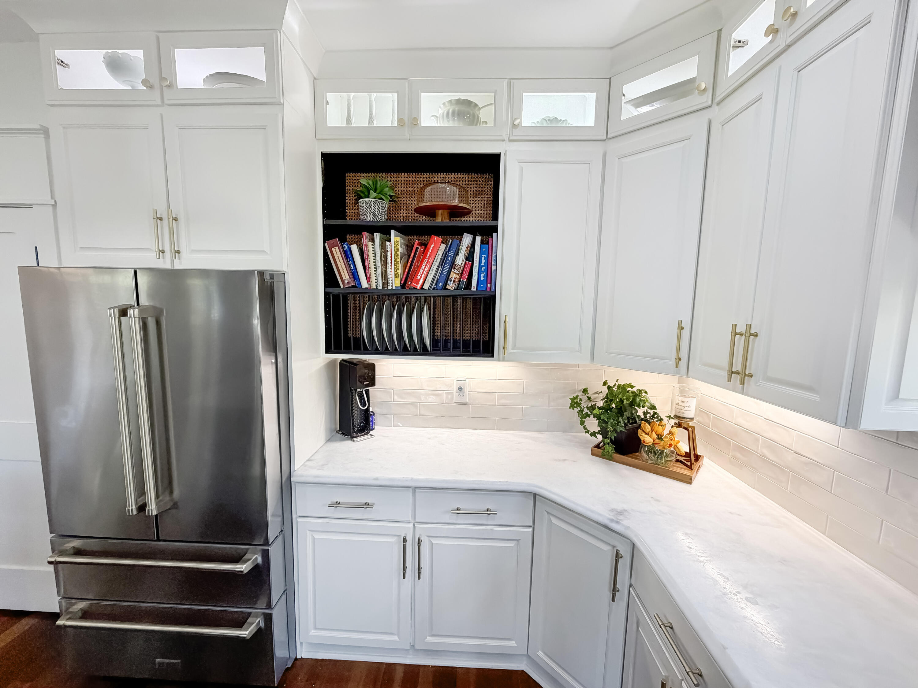 1084 Rivershore Road Charleston, SC 29492 - Photo 28 of 114 1 Kitchen 8