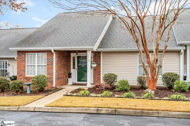 $275,000 | 18 Enoree View Drive, Greer, SC 29650