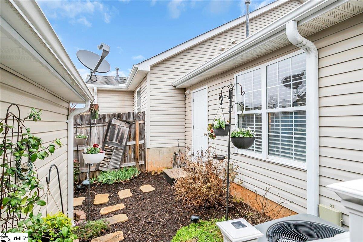 18 Enoree View Drive Greer, SC 29650 - Photo 37 of 43