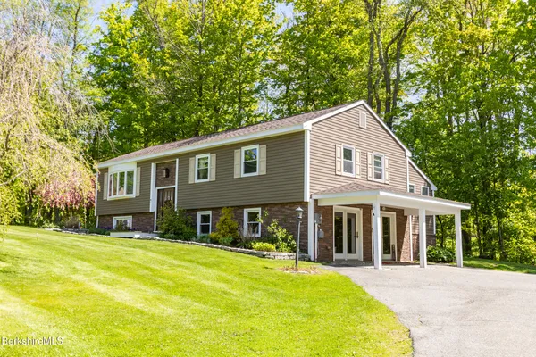 $429,000 | 818 Partridge Road, Lanesborough, MA 01237