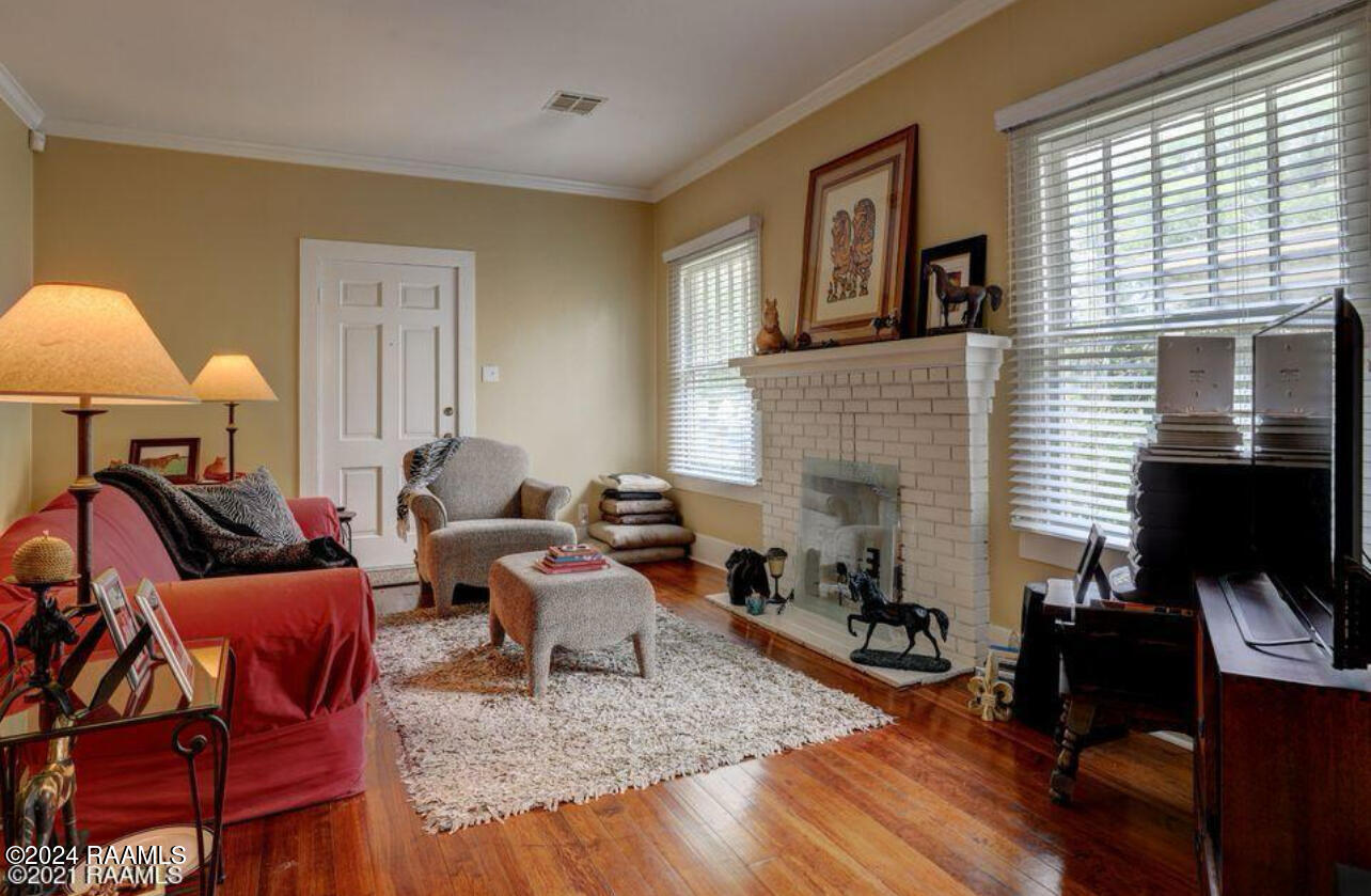 1015 Lee Lafayette, LA 70501 - Photo 3 of 20 FullSizeRender-15