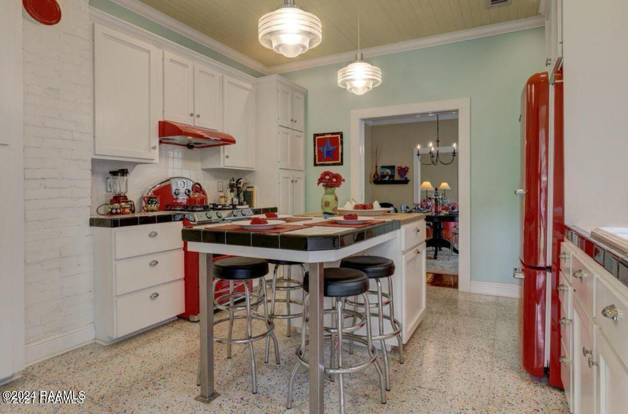 1015 Lee Lafayette, LA 70501 - Photo 6 of 20 FullSizeRender-12