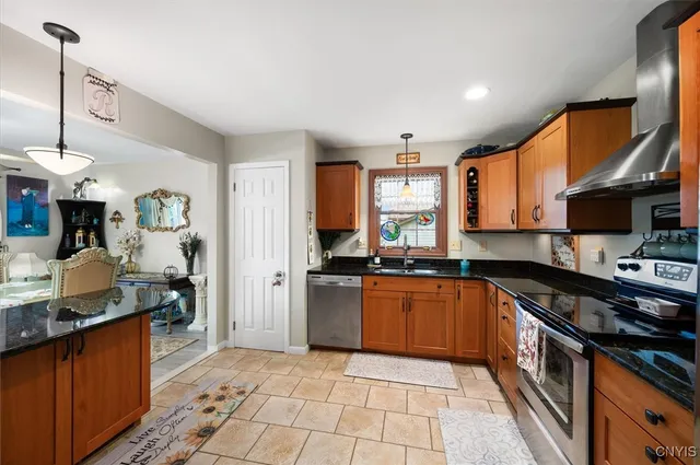 $379,900 | 7989 Northwood Drive, Rome, NY 13440