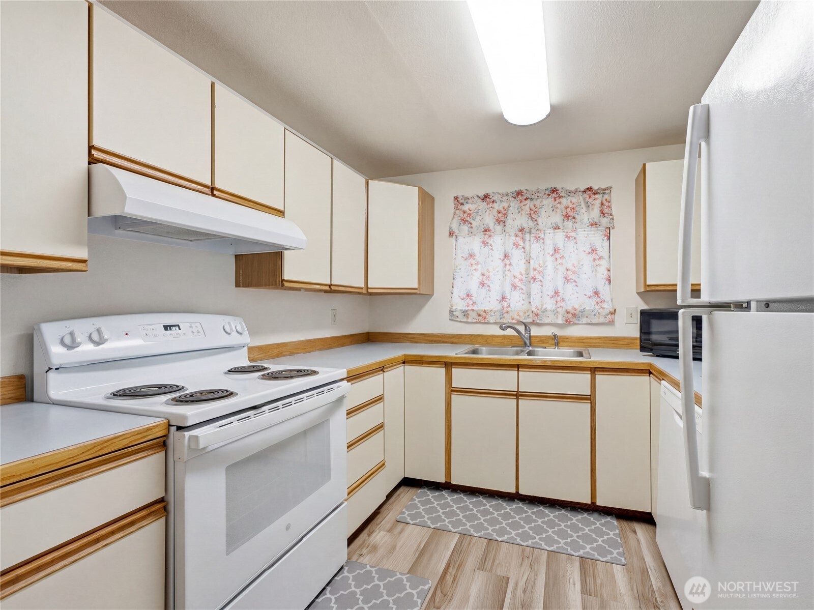 1321 Maple Street, Unit A Wenatchee, WA 98801 - Photo 27 of 33