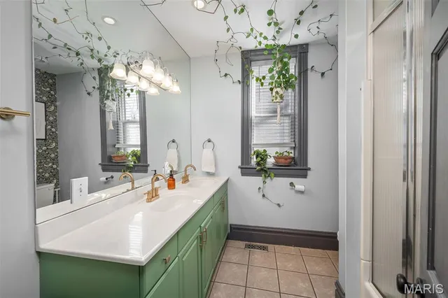 $330,000 | 2206 Victor Street, St. Louis, MO 63104