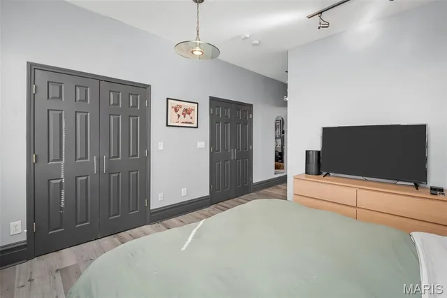 $330,000 | 2206 Victor Street, St. Louis, MO 63104