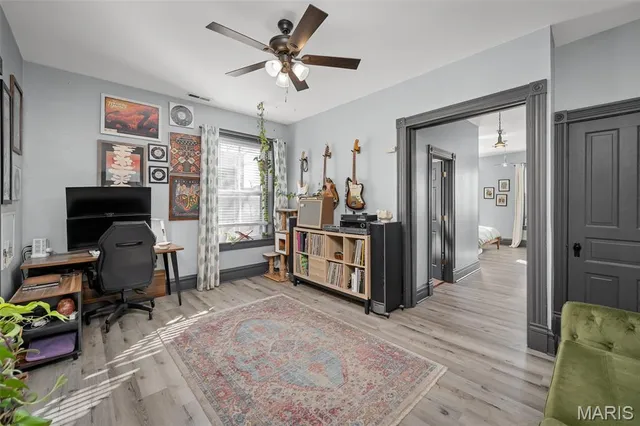 $330,000 | 2206 Victor Street, St. Louis, MO 63104