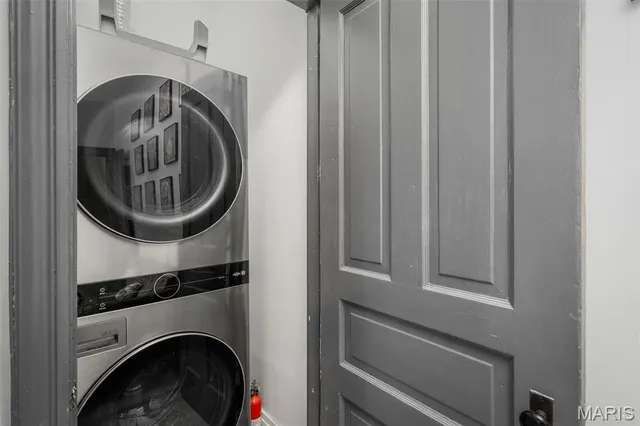 $330,000 | 2206 Victor Street, St. Louis, MO 63104