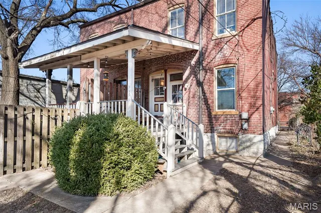 $330,000 | 2206 Victor Street, St. Louis, MO 63104