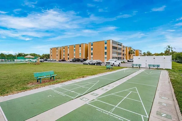 $2,000 | 12760 Indian Rocks Road, Unit 1059(FURNIISHED), Largo, FL 33774