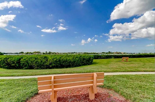 $2,000 | 12760 Indian Rocks Road, Unit 1059(FURNIISHED), Largo, FL 33774