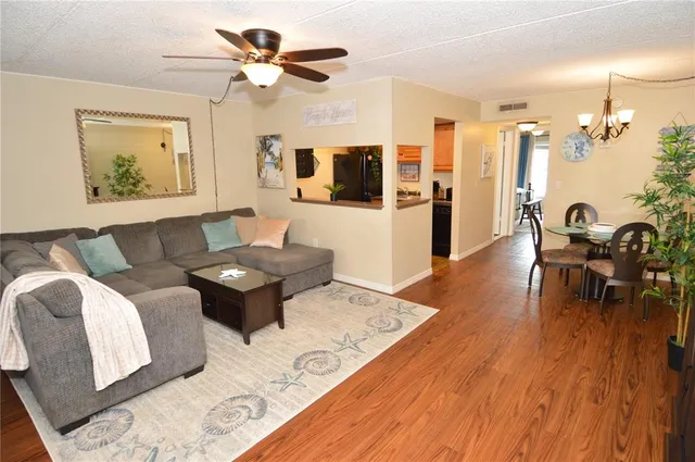 $2,000 | 12760 Indian Rocks Road, Unit 1059(FURNIISHED), Largo, FL 33774