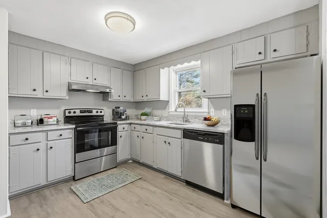 $589,900 | 553 Union Street, East Bridgewater, MA 02333