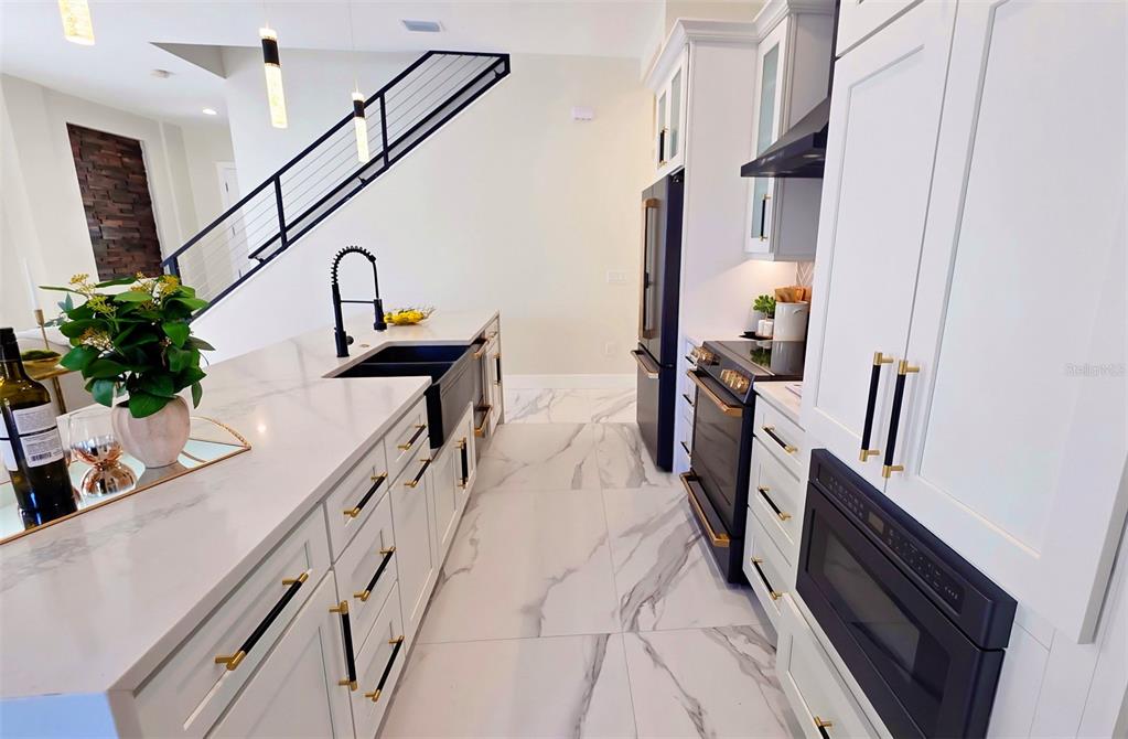 1156 Cocoanut Avenue Sarasota, FL 34236 - Photo 15 of 98