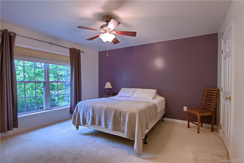 2 Country Road Hendersonville, NC 28791 - Photo 17 of 29 Gallery Image 17