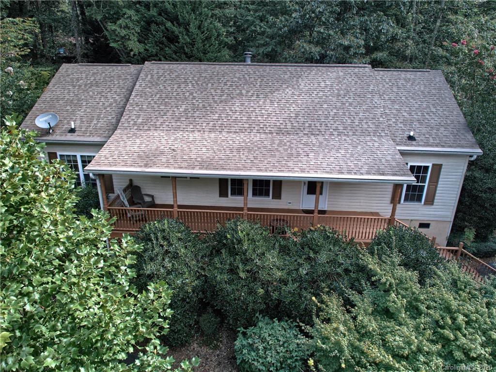 2 Country Road Hendersonville, NC 28791 - Photo 3 of 29 Gallery Image 3