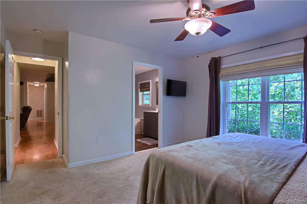 2 Country Road Hendersonville, NC 28791 - Photo 21 of 29 Gallery Image 21
