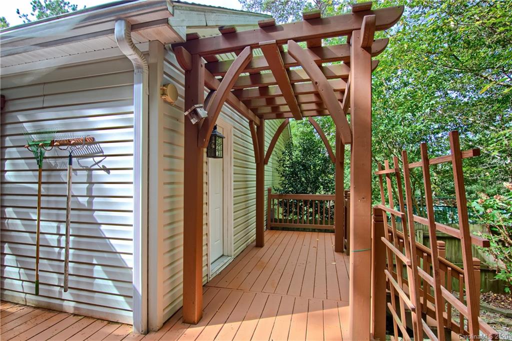 2 Country Road Hendersonville, NC 28791 - Photo 26 of 29 Gallery Image 26