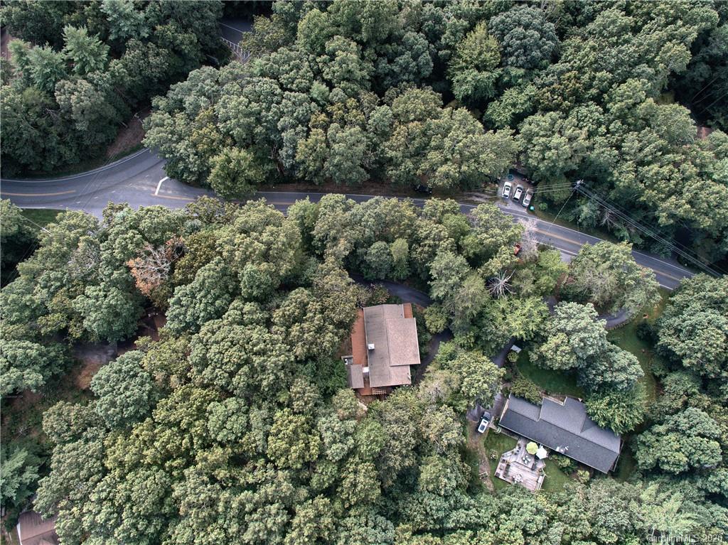2 Country Road Hendersonville, NC 28791 - Photo 29 of 29 Gallery Image 29