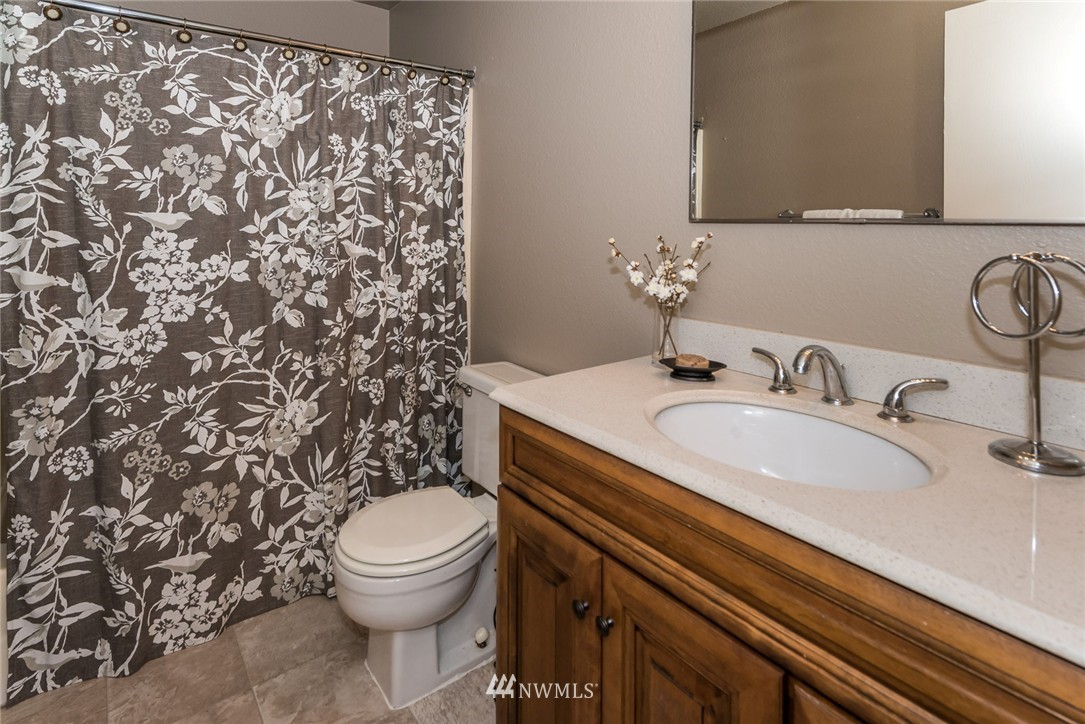 7648 Rixie Road Southeast Olympia, WA 98501 - Photo 11 of 21 Gallery Image 11