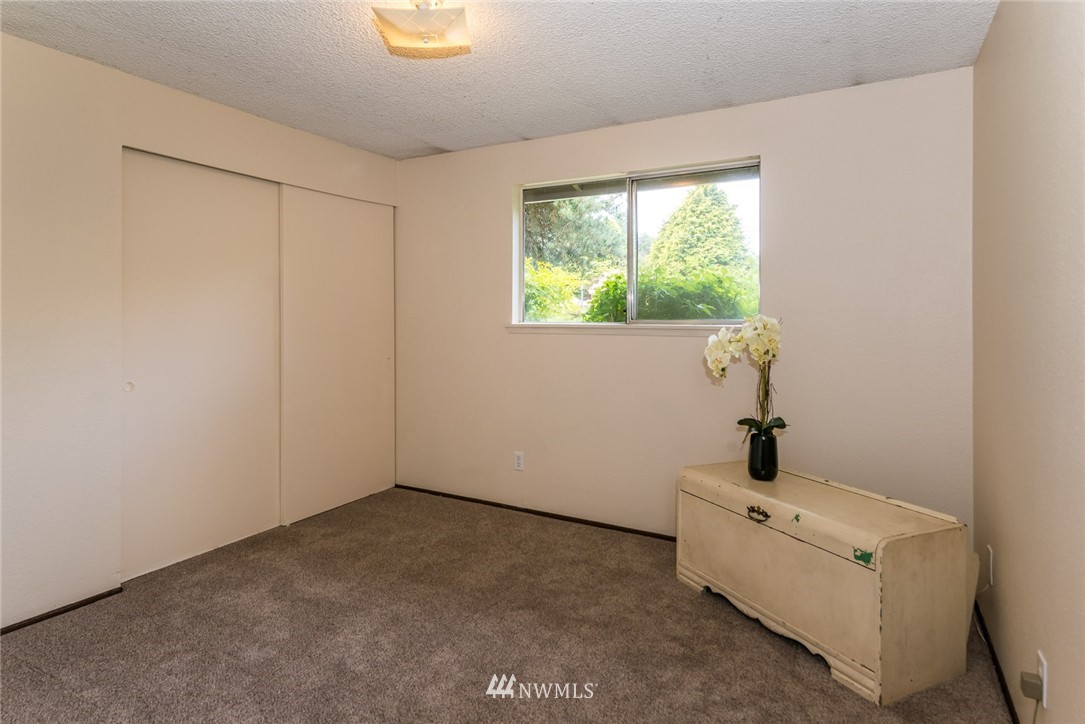 7648 Rixie Road Southeast Olympia, WA 98501 - Photo 12 of 21 Gallery Image 12