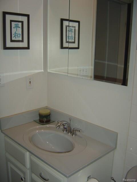 1410 John R Road Rochester, MI 48307 - Photo 24 of 34 SHARP MASTER BATH