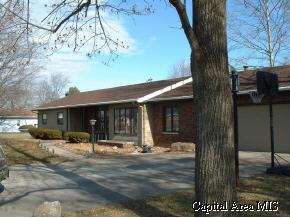 6261 Pams Court Springfield, IL 62707 - Photo 2 of 8 Gallery Image 2