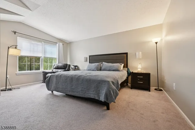 $3,200 | 7 Wildflower Lane, Morristown, NJ 07960