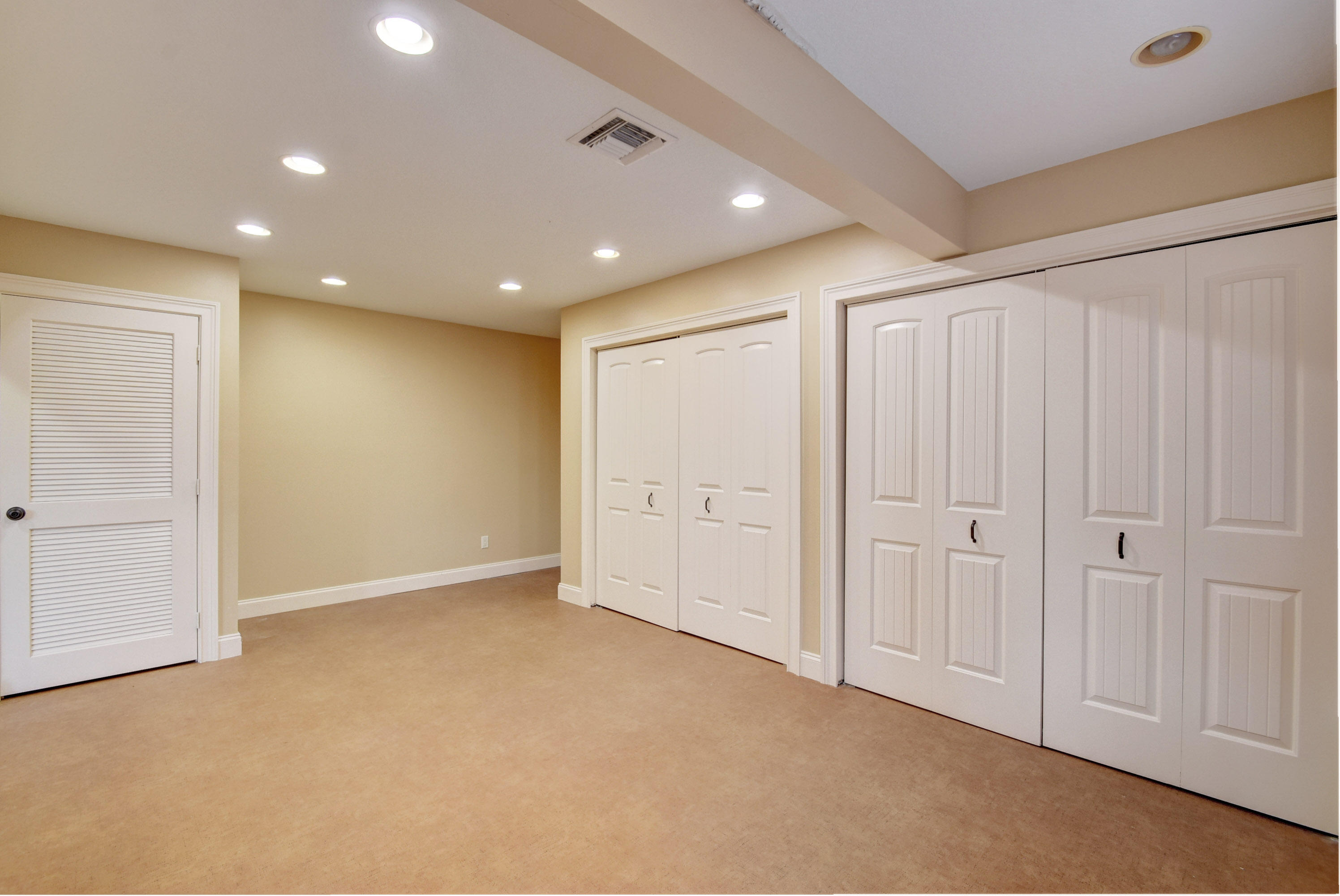 805 Northwest 2nd Avenue Boca Raton, FL 33432 - Photo 20 of 56 a view of an empty room