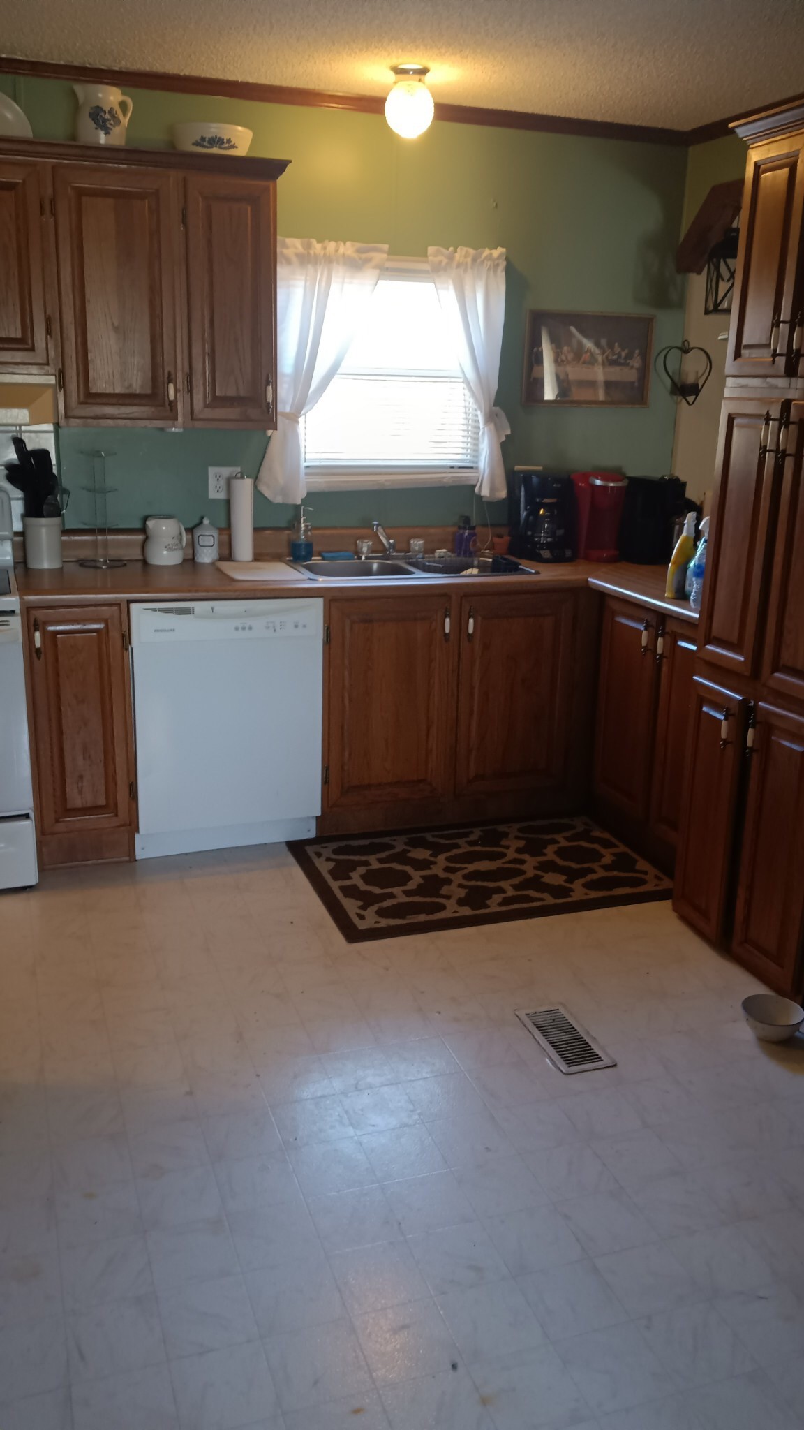 3444 Maxie Jones Road Springfield, TN 37172 - Photo 9 of 15 a view of kitchen with cabinets and a fireplace