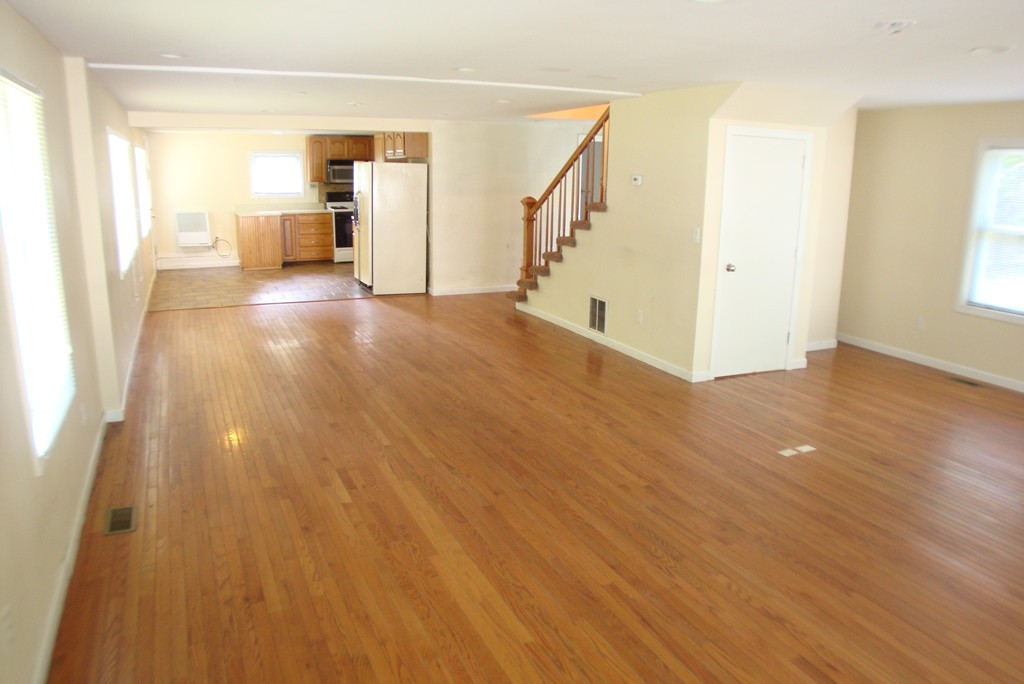 17 Aldrew Terrace Springfield, MA 01119 - Photo 3 of 20 Gallery Image 3