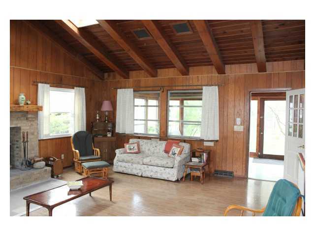 5207 Bagley Road Columbus, OH 43232 - Photo 8 of 24 Gallery Image 8
