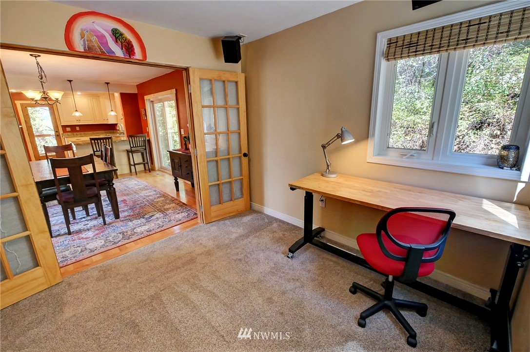 41 Trillium Road Winthrop, WA 98862 - Photo 17 of 39 a view of a livingroom with furniture and a window