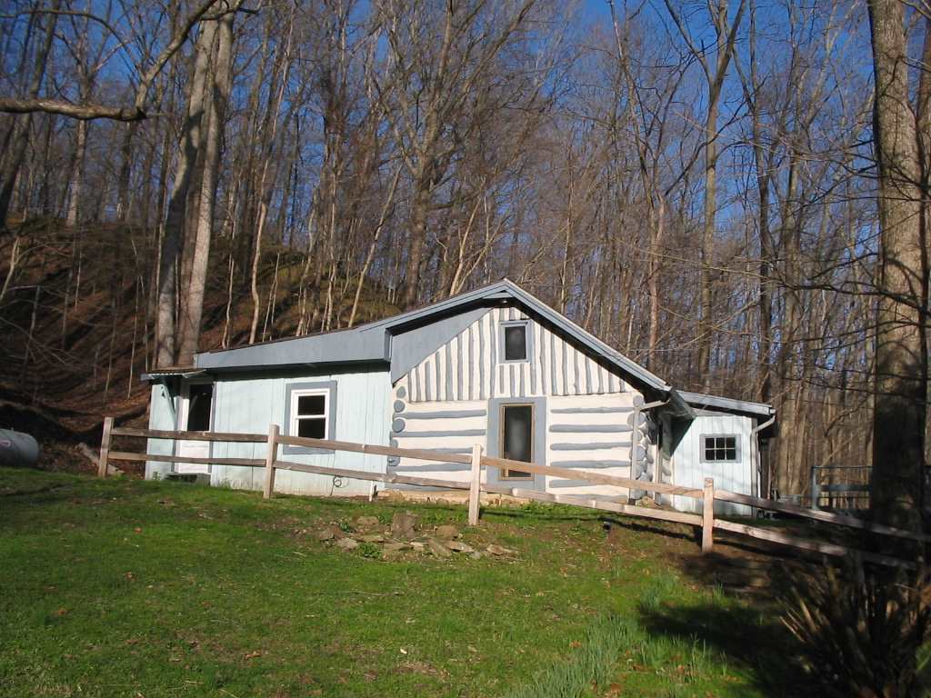 3491 East Lanam Road Bloomington, IN 47408 - Photo 3 of 18 Gallery Image 3