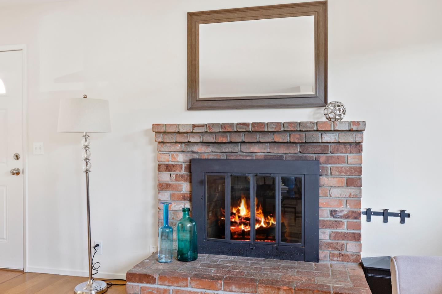 1528 Terra Nova Boulevard Pacifica, CA 94044 - Photo 8 of 32 a front view of a fireplace with workspace
