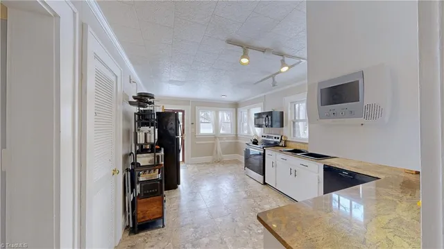 $289,900 | 106 Brinkley Place, High Point, NC 27265