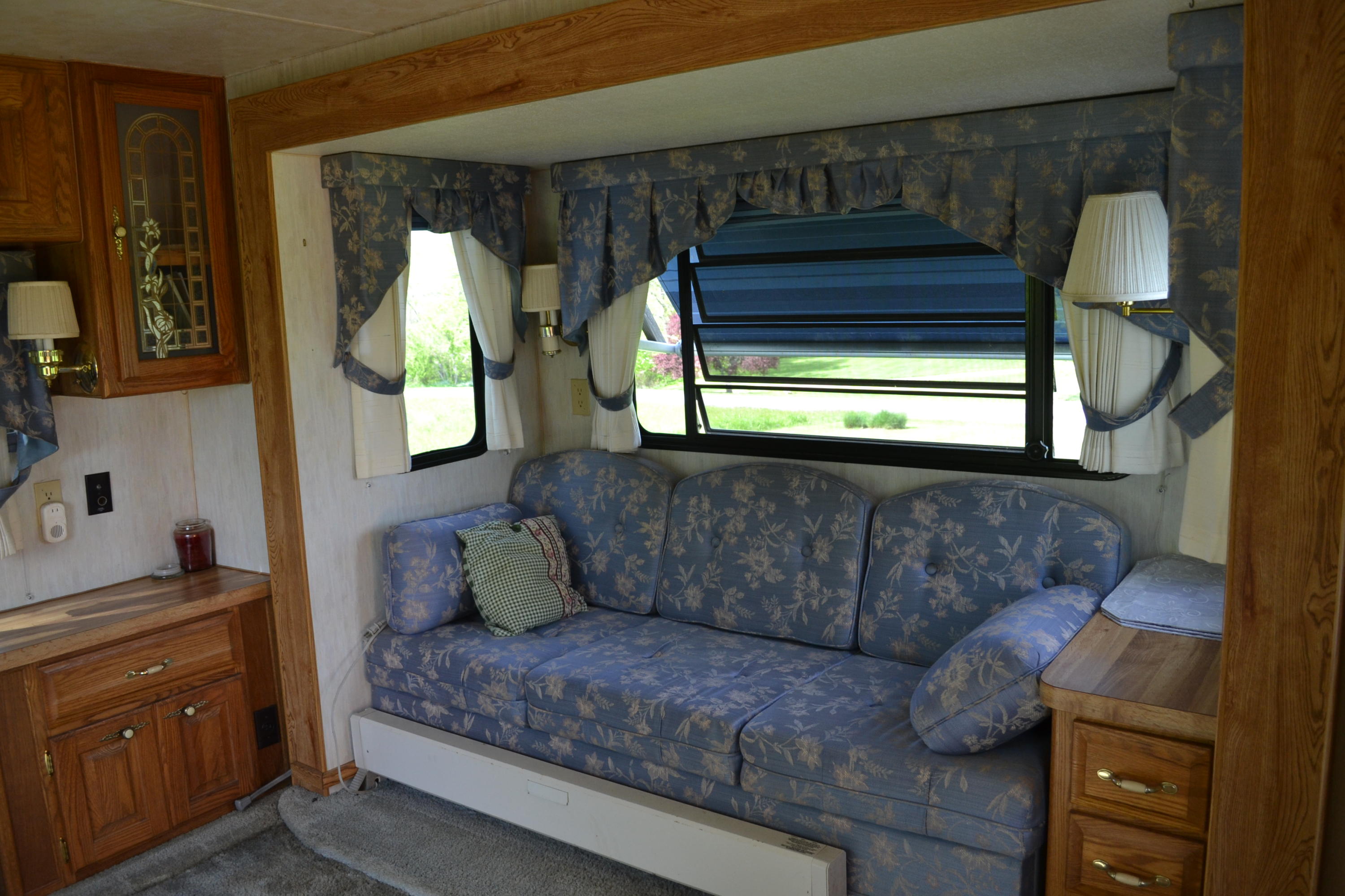 2752 Clint Lowe Road Crossville, TN 38572 - Photo 21 of 24 22 Inside RV