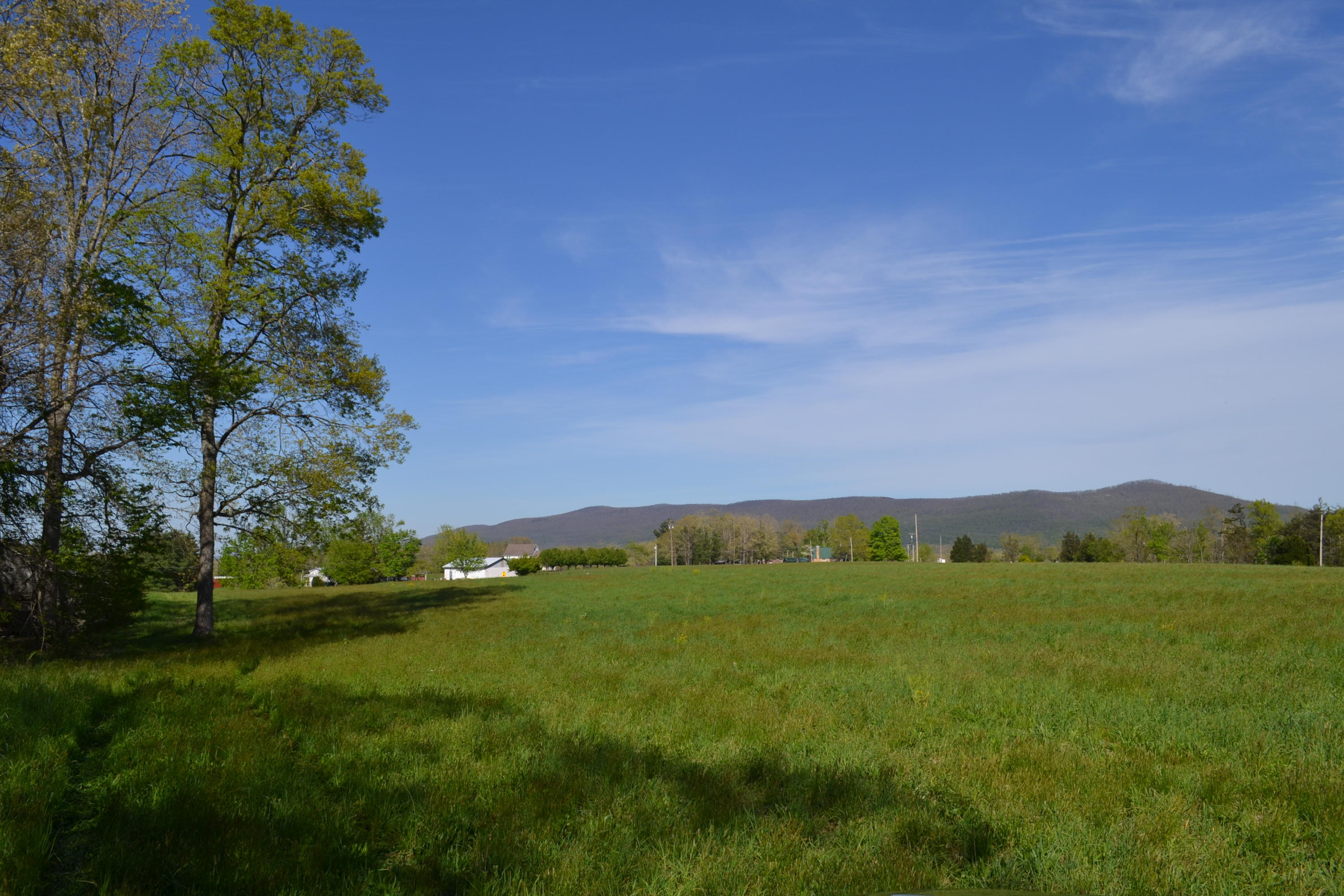 2752 Clint Lowe Road Crossville, TN 38572 - Photo 4 of 24 5 More mountains