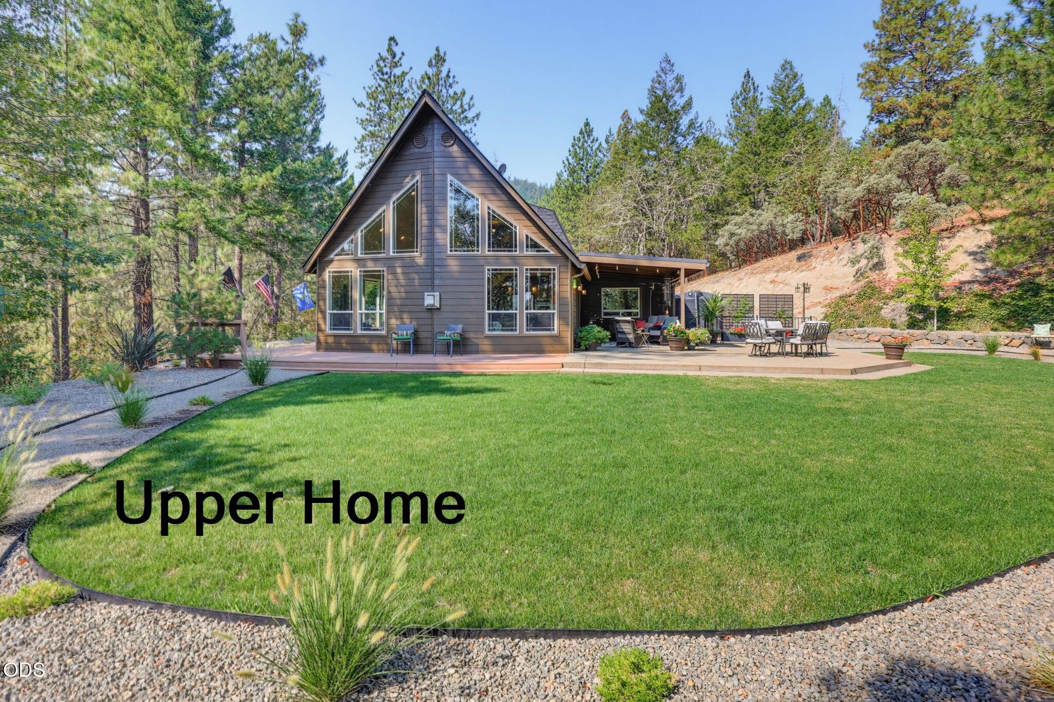 2355 Johns Peak Road Central Point, OR 97502 - Photo 2 of 109 Gallery Image 2