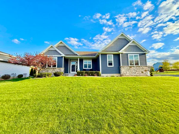 $899,900 | 513 Chad's Crossing, Verona, WI 53593