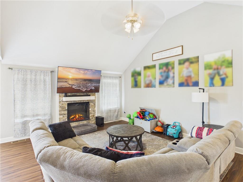 89 Southeast 451st Road Warrensburg, MO 64093 - Photo 3 of 30